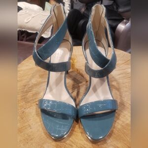 Kenneth Cole "Brooke" Cross Sandal